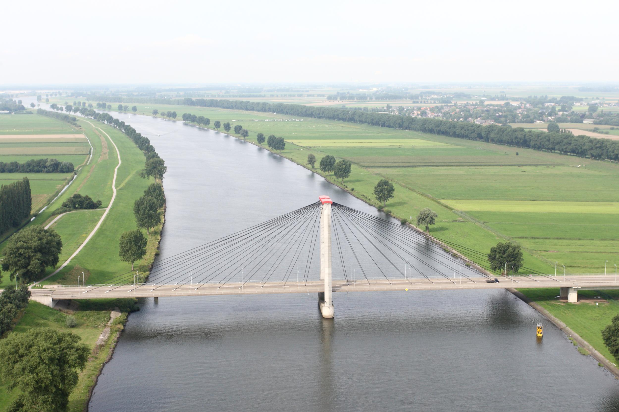 Bergsche Maas | Binnenvaart in Beeld